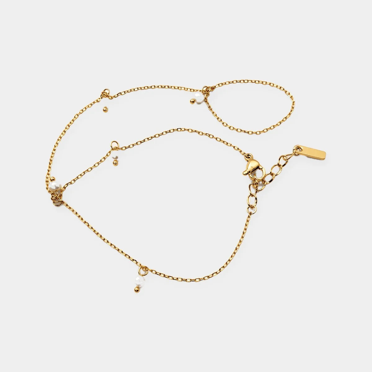 Capri Pearl Hand Chain