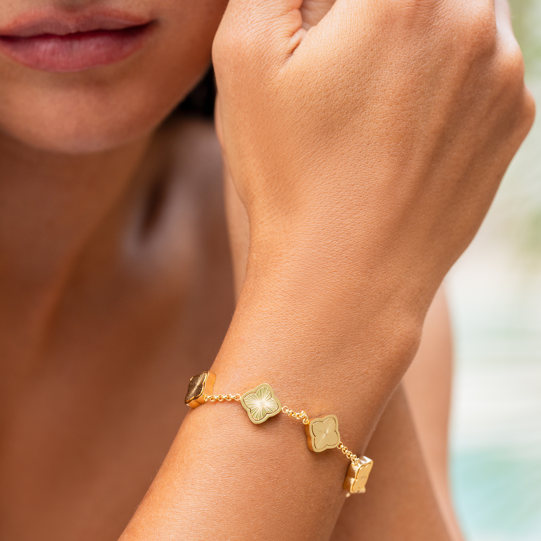 Celine Clover Bracelet - Black-Gold
