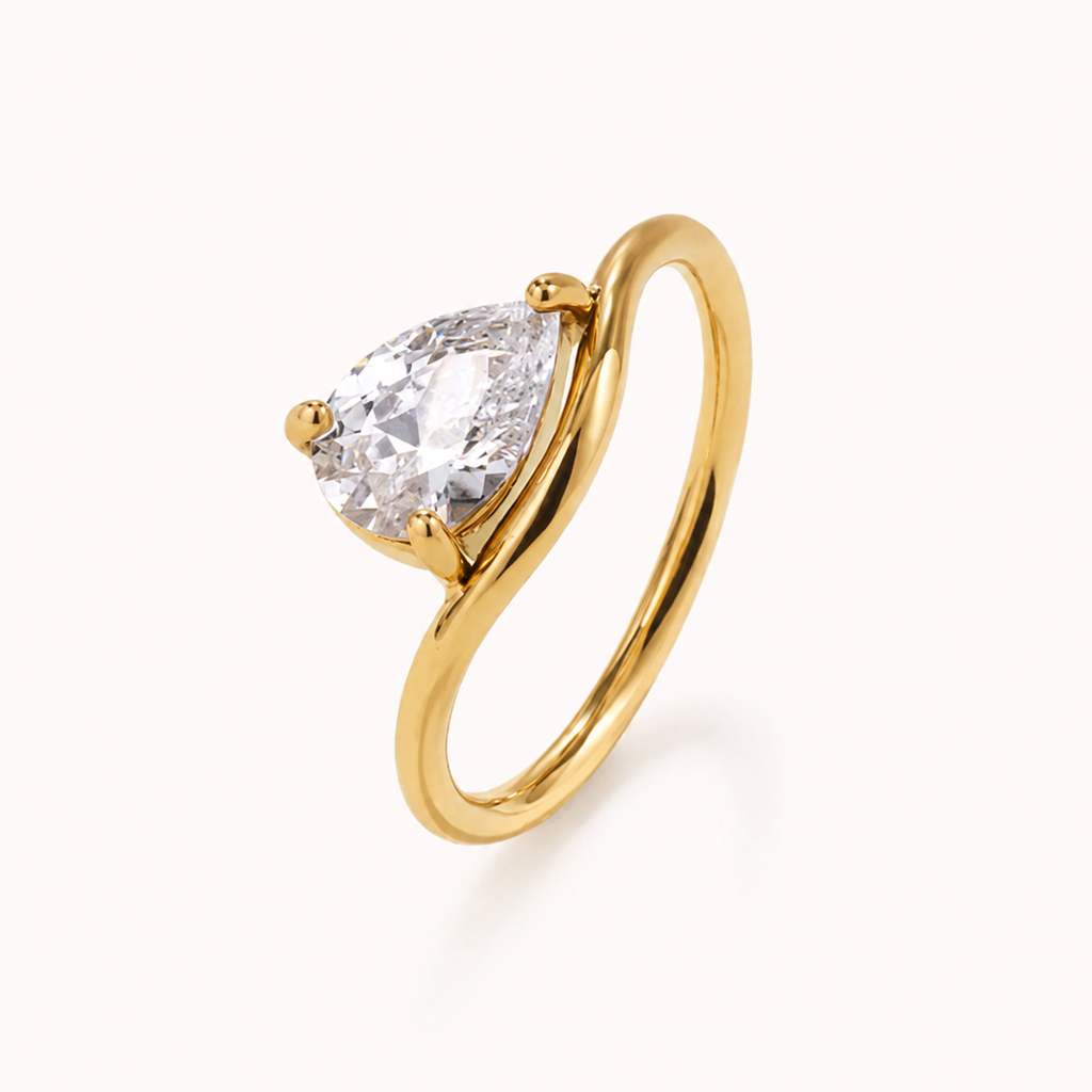 Pear Promise Ring (Kavely)