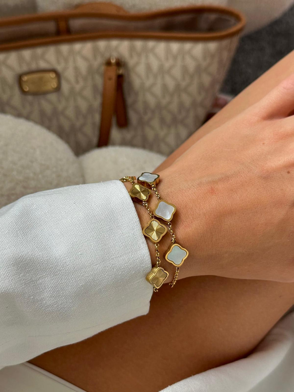 Celine Clover Bracelet - Gold